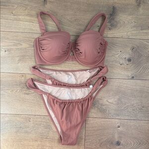 Shade & Shore Bikini Set w/ two bottoms included - T 34dd B M&L